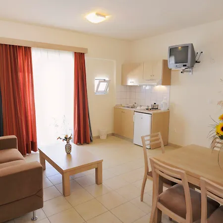 Anita Aparthotel 4*