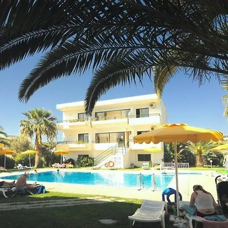 Anita Aparthotel 4*